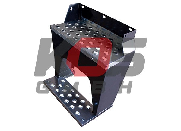 Step Housing RH  - 10102954